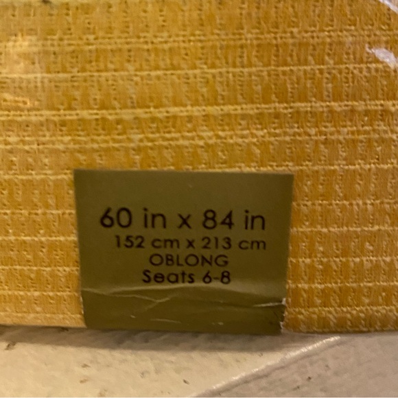 Color Ware Collection Noritake Spill Proof Tablecloth.Seats 6-8.Oblong.60-84.NWT - Picture 2 of 5